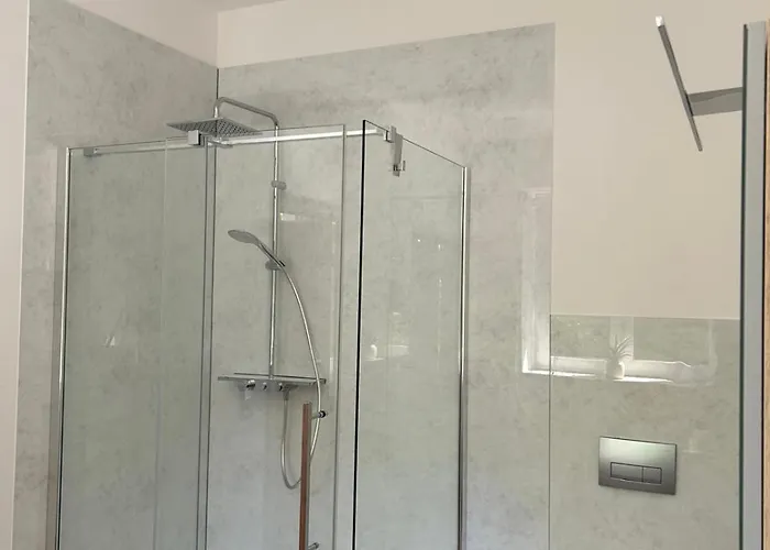 Artemis Zimmervermietung 4 *